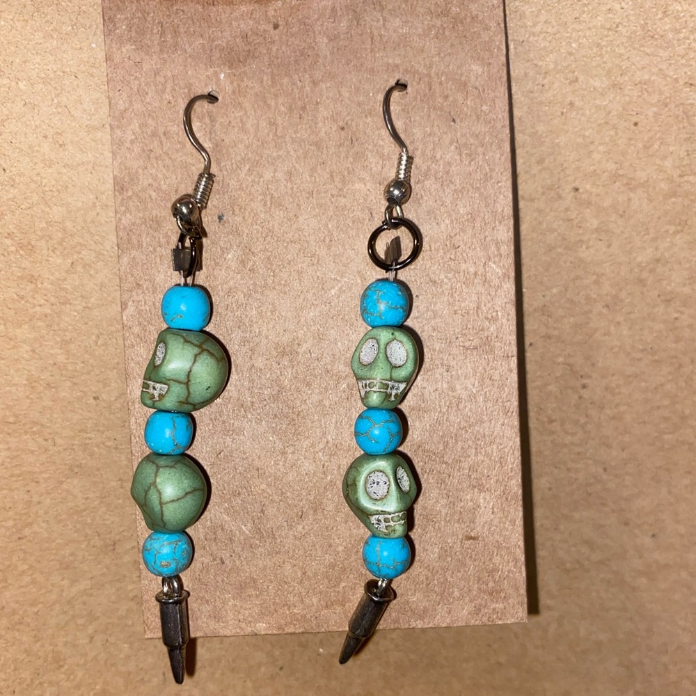 ☀️3/$9☀️ Green and Blue Beaded Skull Dangle Earrings